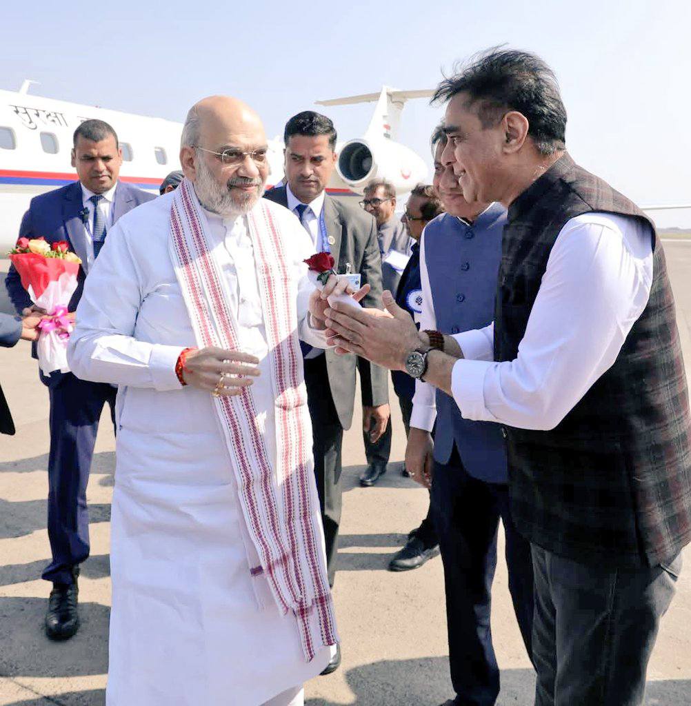 તા.૨૨-૦૧-૨૦૨૫ ના રોજ કેન્દ્રીય ગૃહ અને સહકાર મંત્રી તેમજ ગાંધીનગર લોકસભાના લોકપ્રિય સાંસદ માનનીય શ્રી અમિત શાહજીનું સુરત એરપોર્ટ પર હાર્દિક સ્વાગત કરવામાં આવ્યું હતું.